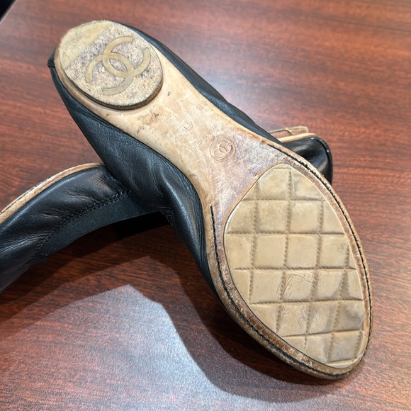 Chanel ballet shoes. Size 41
Loved, but still look sharp! - Picture 3 of 6